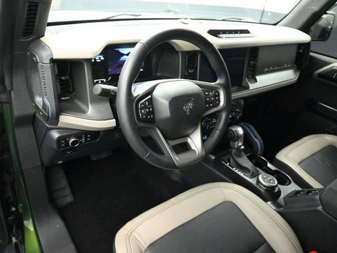 Certified 2024 Ford Bronco Wildtrak image 9