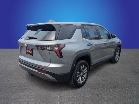 Used 2025 Chevrolet Equinox LT FWD image 5