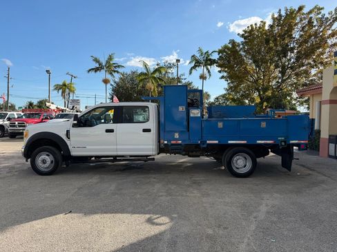 Used 2017 Ford F550 2WD Crew Cab Super Duty w/ Power Equipment Group image 2