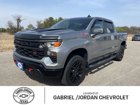 Used 2025 Chevrolet Silverado 1500 Custom Trail Boss image 1