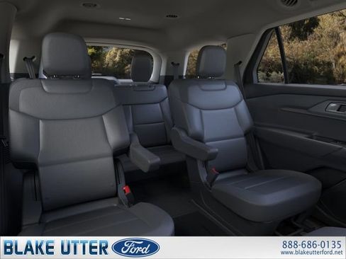 New 2026 Ford Explorer Active RWD image 11