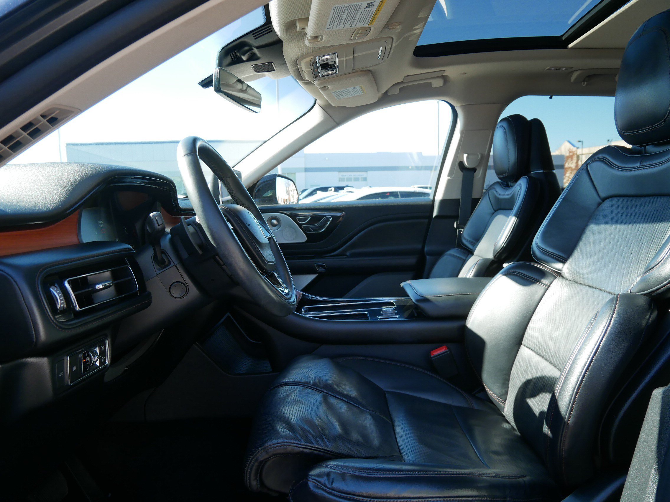 Used 2020 Lincoln Aviator Reserve w/ Equipment Group 202A AWD/4WD image 21