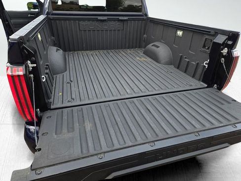 Used 2023 Toyota Tundra Platinum AWD/4WD image 9