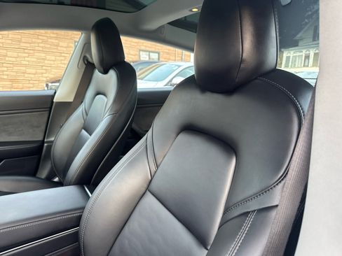 Used 2018 Tesla Model 3 Long Range image 21