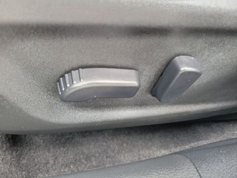 Used 2025 Nissan Altima 2.5 SV FWD image 18