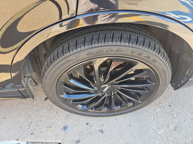 Used 2022 Lincoln Aviator Reserve w/ Equipment Group 201A RWD image 6