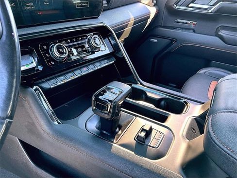 Used 2022 GMC Sierra 1500 AT4 image 19