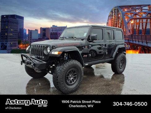 Used 2021 Jeep Wrangler Unlimited Rubicon w/ Xtreme Recon 35" Tire Package AWD/4WD image 7