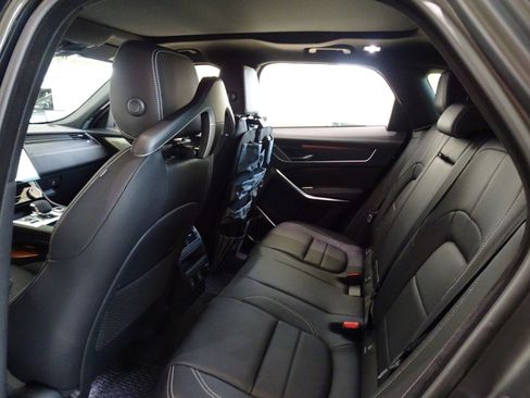 New 2025 Jaguar F-PACE R-Dynamic S image 18