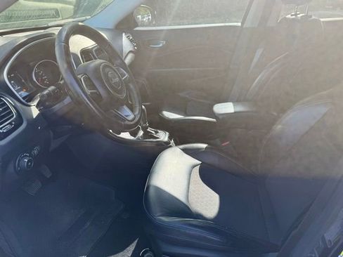 Used 2019 Jeep Compass Latitude AWD/4WD image 15
