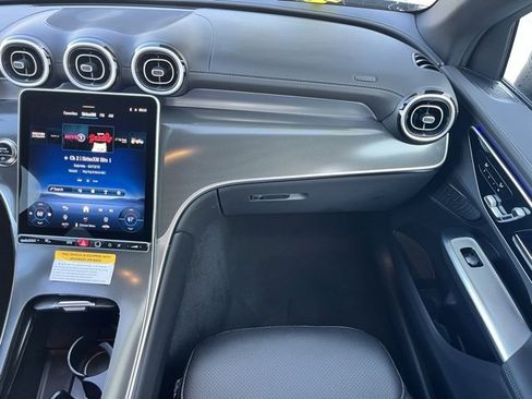 New 2026 Mercedes-Benz GLC 300 4MATIC image 9