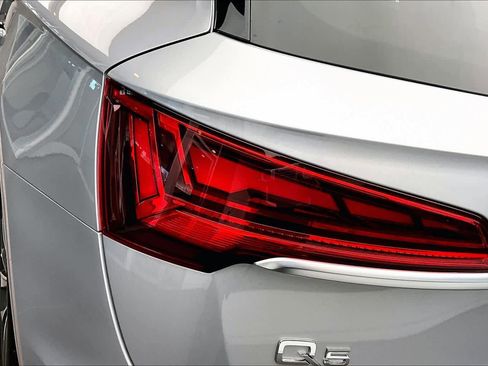 Certified 2023 Audi Q5 2.0T Premium Plus w/ Premium Plus Package image 28