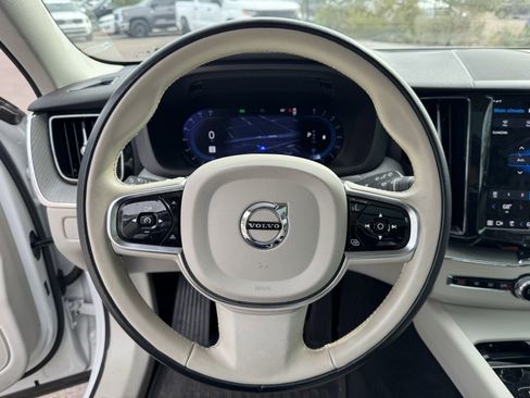 Used 2024 Volvo XC60 B5 Plus w/ Protection Package Premier image 18