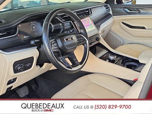 Used 2021 Jeep Grand Cherokee L Limited w/ Trailer Tow Group (B) AWD/4WD image 11