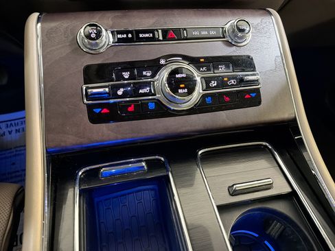 Used 2022 Lincoln Aviator Grand Touring w/ Equipment Group 301A image 20