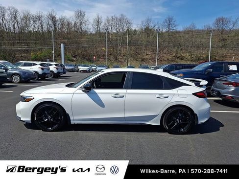 Used 2025 Honda Civic Sport image 9