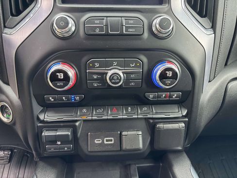 Used 2020 GMC Sierra 1500 SLT w/ SLT Premium Package image 27