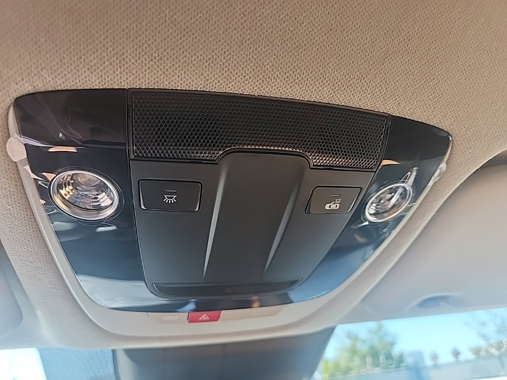 Certified 2024 Kia Seltos EX FWD image 23
