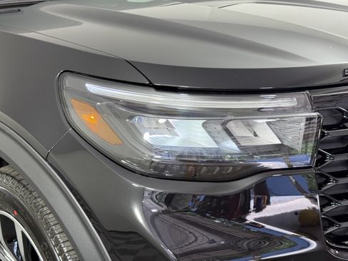 New 2026 Ford Explorer ST-Line RWD image 6