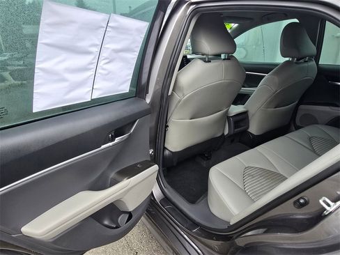 Certified 2023 Toyota Camry SE image 17