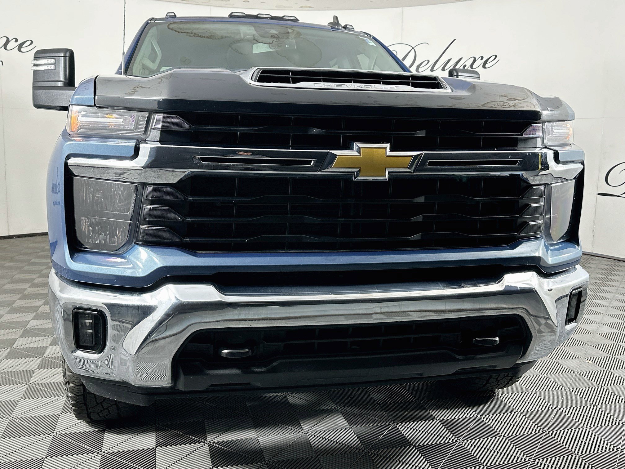 Used 2024 Chevrolet Silverado 2500 LT AWD/4WD image 29