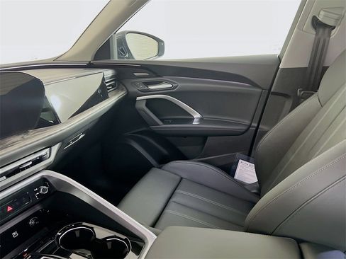 New 2025 Audi Q5 2.0T Premium Plus image 22