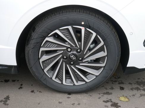 New 2026 Hyundai Sonata Limited image 5