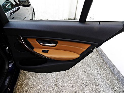 Used 2015 BMW 328i xDrive Sedan AWD/4WD image 12