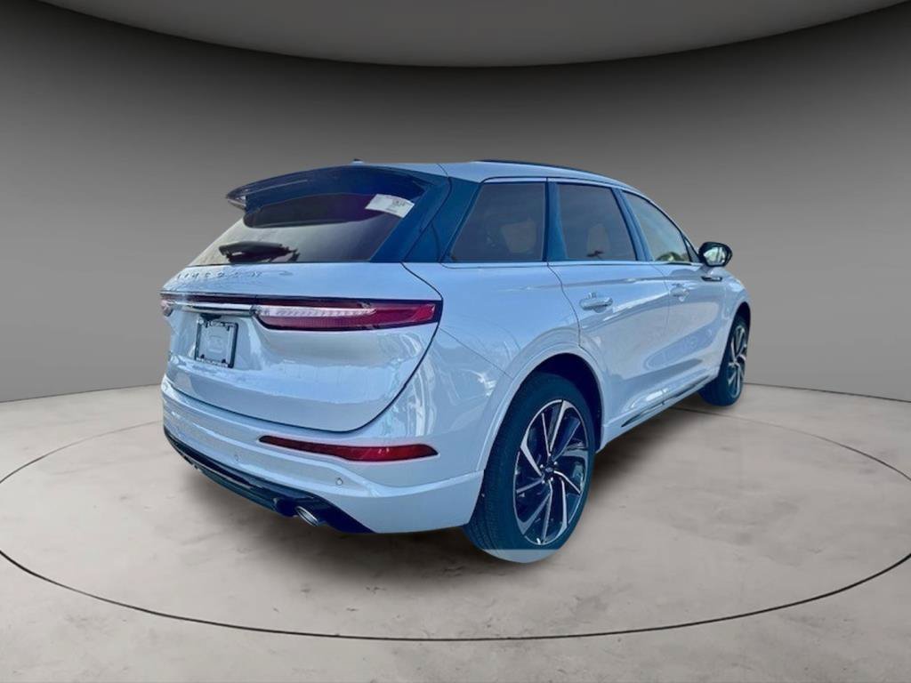 New 2025 Lincoln Corsair Grand Touring w/ Equipment Group 302A AWD/4WD image 5