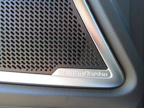 Used 2025 Kia Telluride SX Prestige AWD/4WD image 19