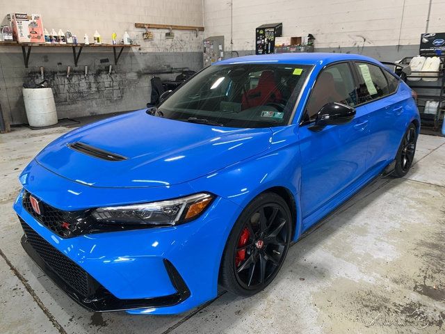 Used 2023 Honda Civic Type R image 1