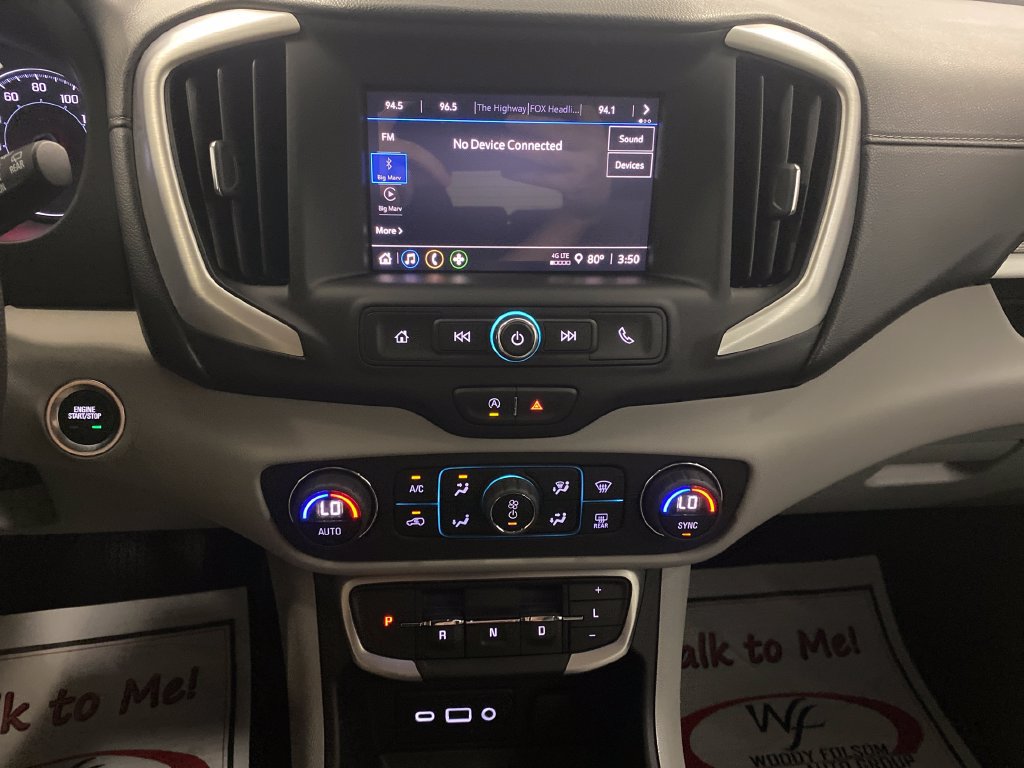 Used 2024 GMC Terrain SLE w/ Driver Convenience Package FWD image 21