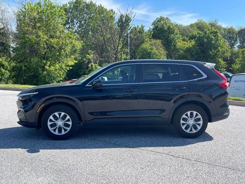 Used 2025 Honda CR-V LX image 8