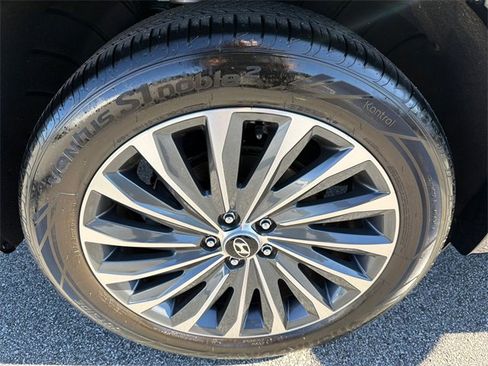 Used 2024 Hyundai Palisade Calligraphy image 17