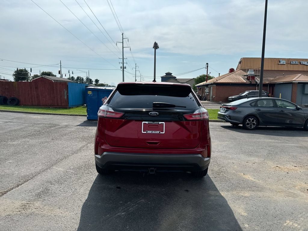 Used 2022 Ford Edge ST-Line w/ Class II Trailer Tow Package AWD/4WD image 18