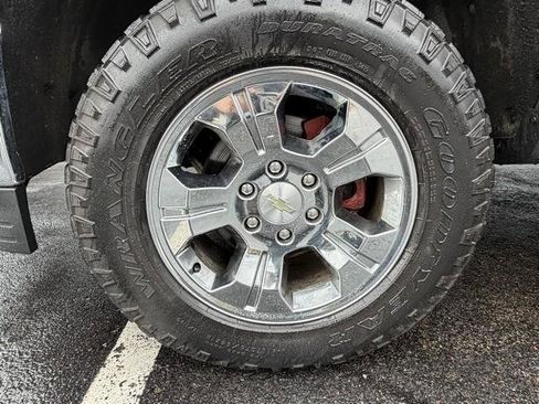 Used 2014 Chevrolet Silverado 1500 LTZ Z71 AWD/4WD image 3