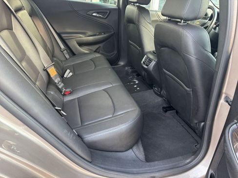 Used 2024 Chevrolet Malibu LT image 40