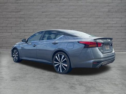 Certified 2021 Nissan Altima 2.0 SR FWD image 5