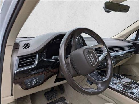 Used 2019 Audi Q7 3.0T Premium Plus image 8