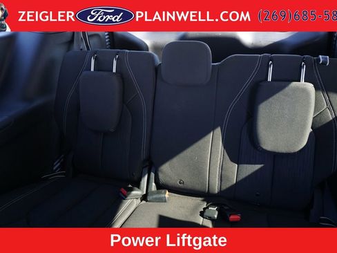Used 2020 Chrysler Pacifica Touring w/ Advanced Safetytec Group FWD image 13