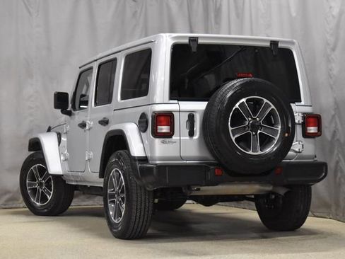 Used 2023 Jeep Wrangler Sahara image 7