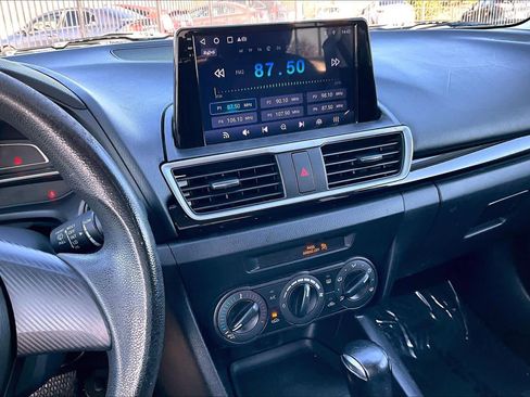 Used 2015 MAZDA MAZDA3 i SV image 6