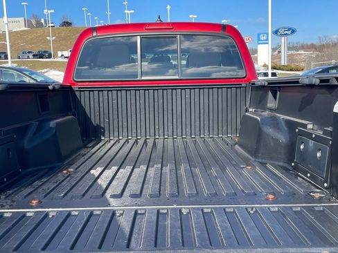 Used 2012 Toyota Tacoma 4x4 Double Cab image 17