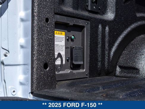 Used 2025 Ford F150 Raptor image 40