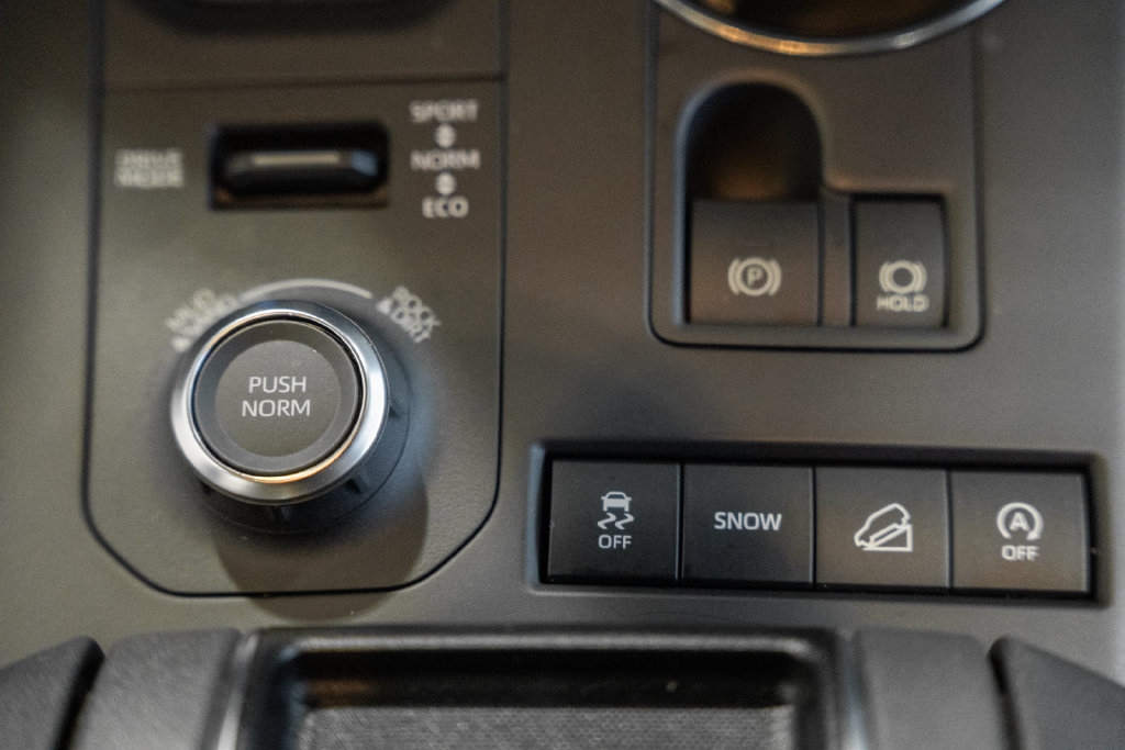 Used 2022 Toyota Highlander XSE AWD/4WD image 20