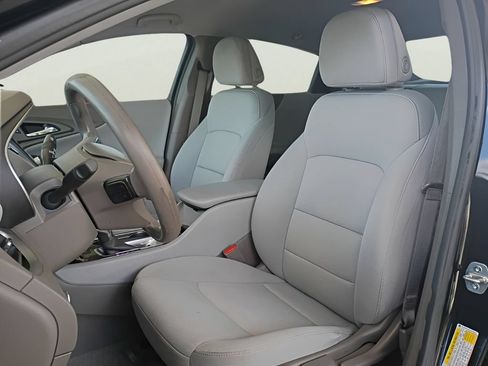 Used 2021 Chevrolet Malibu LS FWD image 16