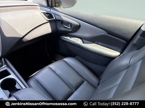 Certified 2024 Nissan Murano SV FWD image 23