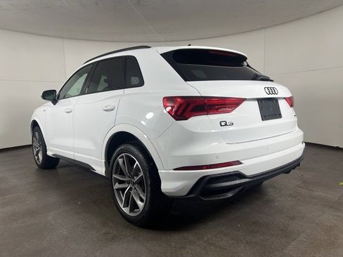 Certified 2025 Audi Q3 2.0T Premium w/ Convenience Package image 5