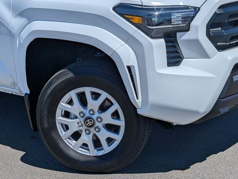 Used 2025 Toyota Tacoma SR5 image 10