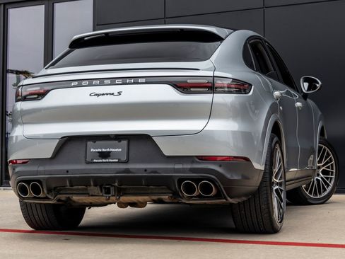 Certified 2021 Porsche Cayenne S AWD/4WD image 11